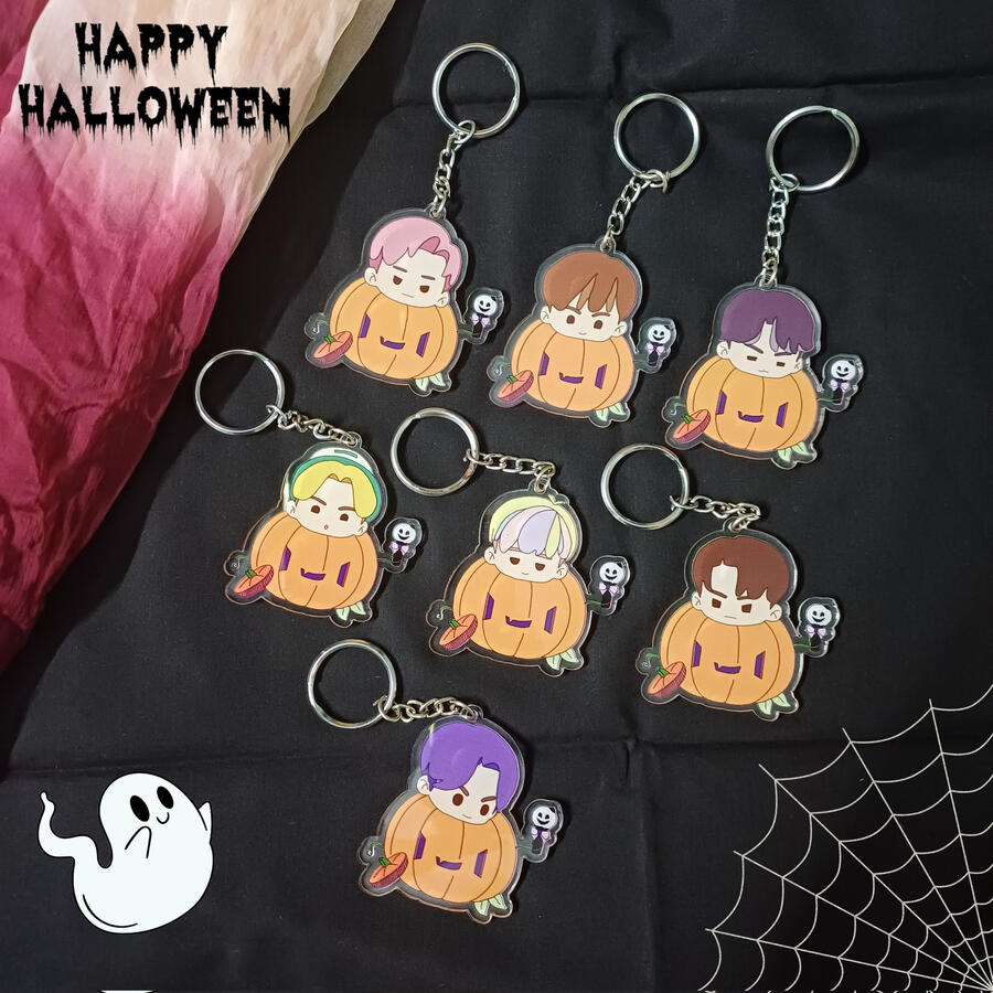 SPOOKYTAN ACRYLIC KEYCHAINS (₹250/$3)